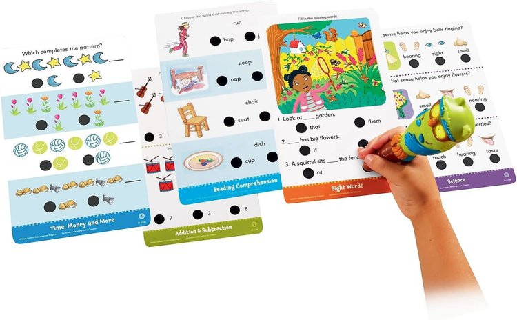Imagen de Hotdots Jr. Succeding in school. Actividades para aprender inglés