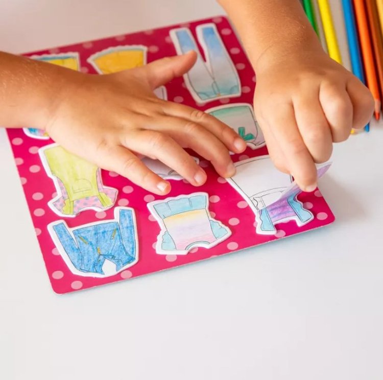 Imagen de Papercraft Sweet Boutique - Muñecas de papel para vestir y colorear