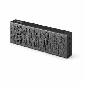 Parlante portátil Edifier MP120 color Iron Grey con diseño compacto y sonido de alta calidad