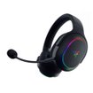 Vincha gamer Razer Barracuda X Chroma con iluminación RGB Chroma, conexión inalámbrica de baja latencia, micrófono desmontable y sonido de alta calidad, modelo RZ04-0522100.