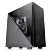 Gabinete Thermaltake Divider 300 TG ATX Mid Tower negro con panel de vidrio templado y diseño moderno optimizado para refrigeración y componentes gamer.