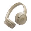 Vincha JBL Tune 530 Bluetooth color mocha con diseño inalámbrico y almohadillas acolchadas.