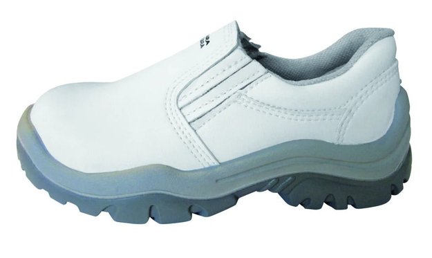 Imagen de ZAPATO BLANCO ELASTIZADO SIN CORDÓN TALLE 42 FUJIWARA