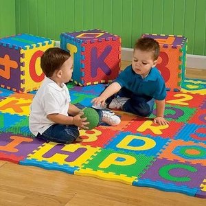 Imagen de Alfombra Puzzle Letras en goma eva