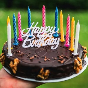 Imagen de Velas de  cumpleaños  con portavela 12 unidades