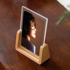 Imagen de Portaretrato con base de madera- vertical