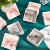 Imagen de Caja de regalo con moña - Fuerte y elegante - Alhajas Medallas Relagos empresariales