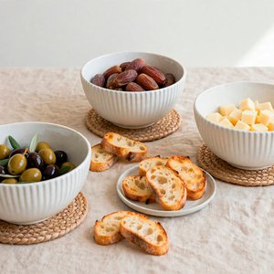 Imagen de Bowl ceramica brilloso blanco 14,5x7,5cm.-exterior ondeado