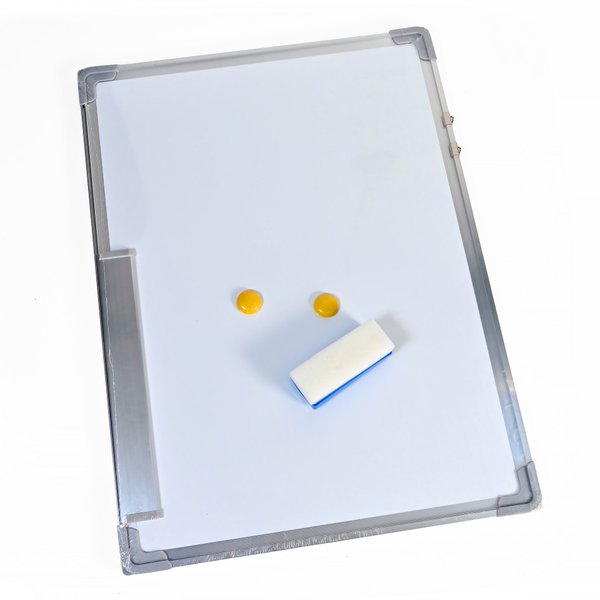 Imagen de PIZARRA BLANCA CON MARCO DE ALUMINIO 70 X 100 CM