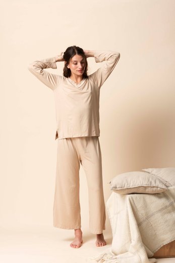 Imagen de Cala - Pijama Manga Larga escote en V Beige