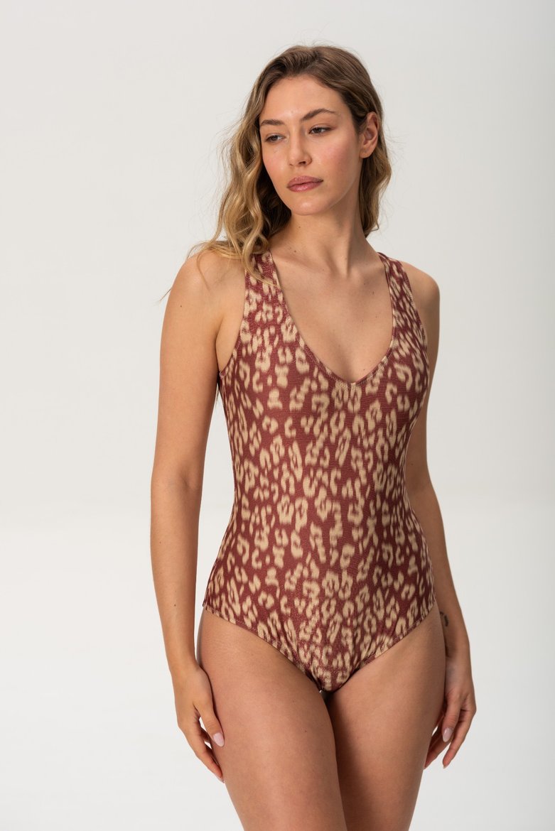 Imagen de Aruba - Malla Entera Escote en V  Estampado Animal Print Brillo