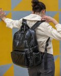 Imagen de Mochila maternal black polar con cambiador 7AM