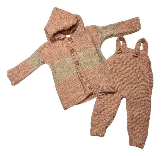 Imagen de Conjunto Jardinera Y Saco Con Capucha Tejidos A Mano Bebes  0 A 3 Meses
