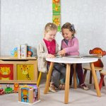 Imagen de Mesa de madera con diseño granja Bigjigs