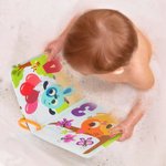 Imagen de Bote para jugar en el agua con libro incluído Btoys