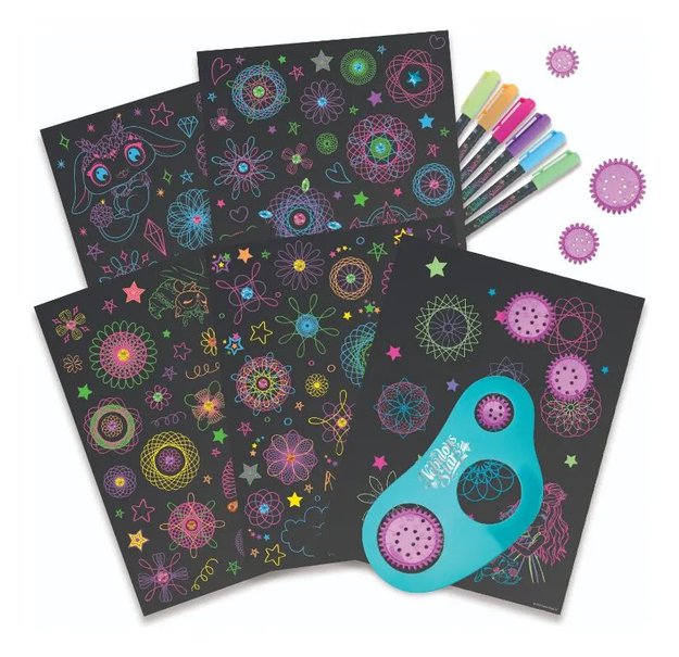Imagen de Cuaderno con hojas negras, pegotines y la lapiceras multicolores