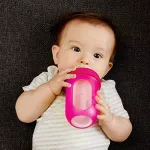 Imagen de Mamadera Anticolico Bolsa Tetina Silicona Para Bebes 3m Fucsia