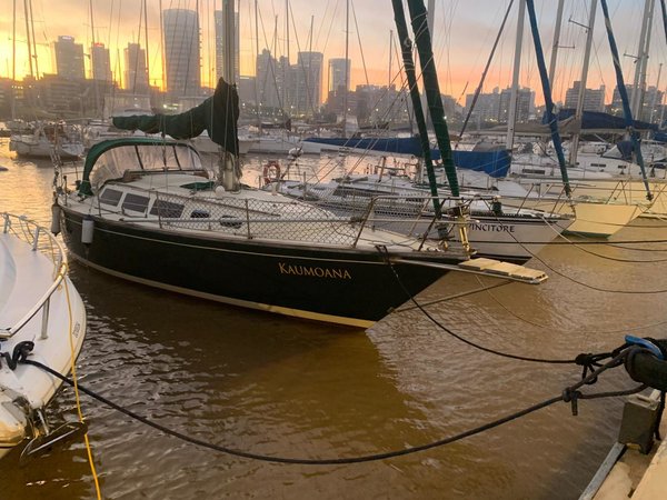 Imagen de AMARRA EN PUNTA DEL ESTE Y ORDEN DE VENTA - S2 - Kaumoana