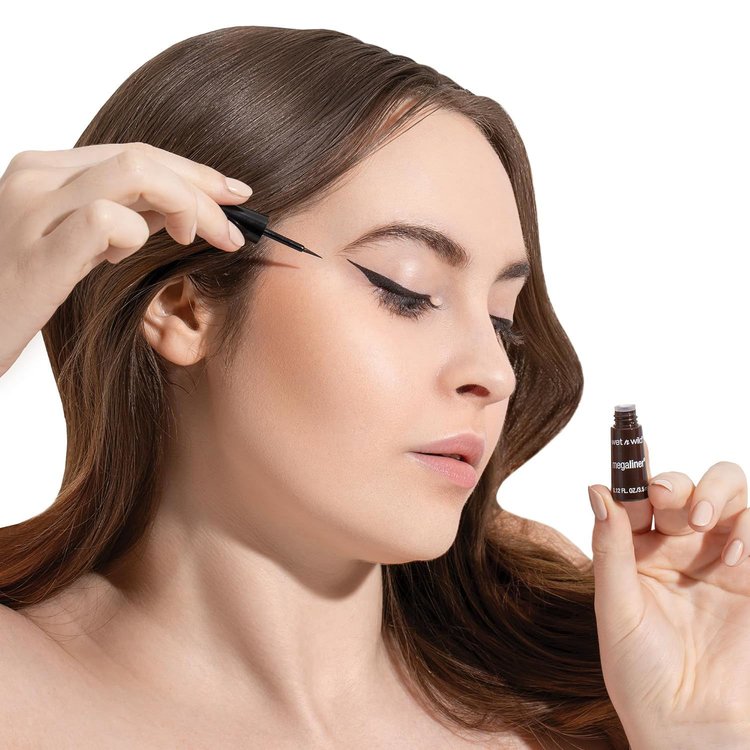 Imagen de Wet n Wild Liquid Eyeliner - Marrón Intenso