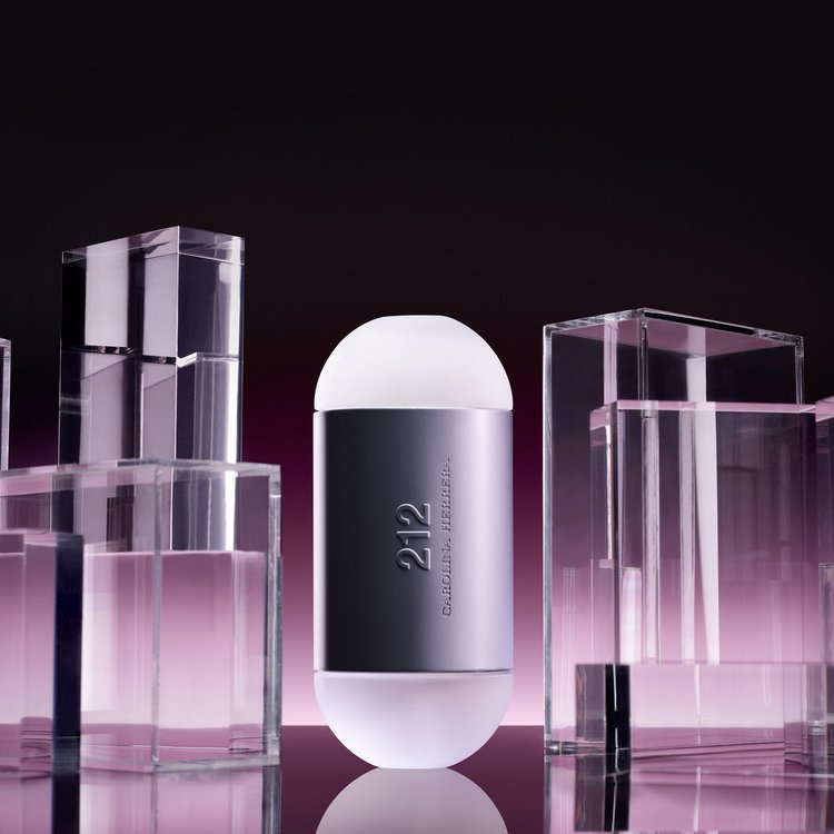 Imagen de Carolina Herrera 212 Perfume de Mujer 100 ml
