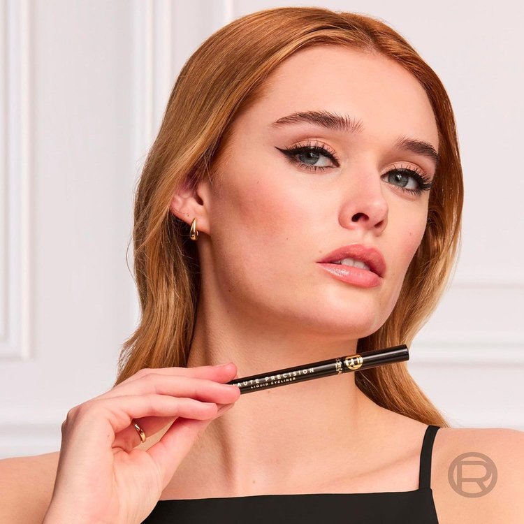 Imagen de Loreal Delineador Ojos Liquido De Precision Wp 10 Black